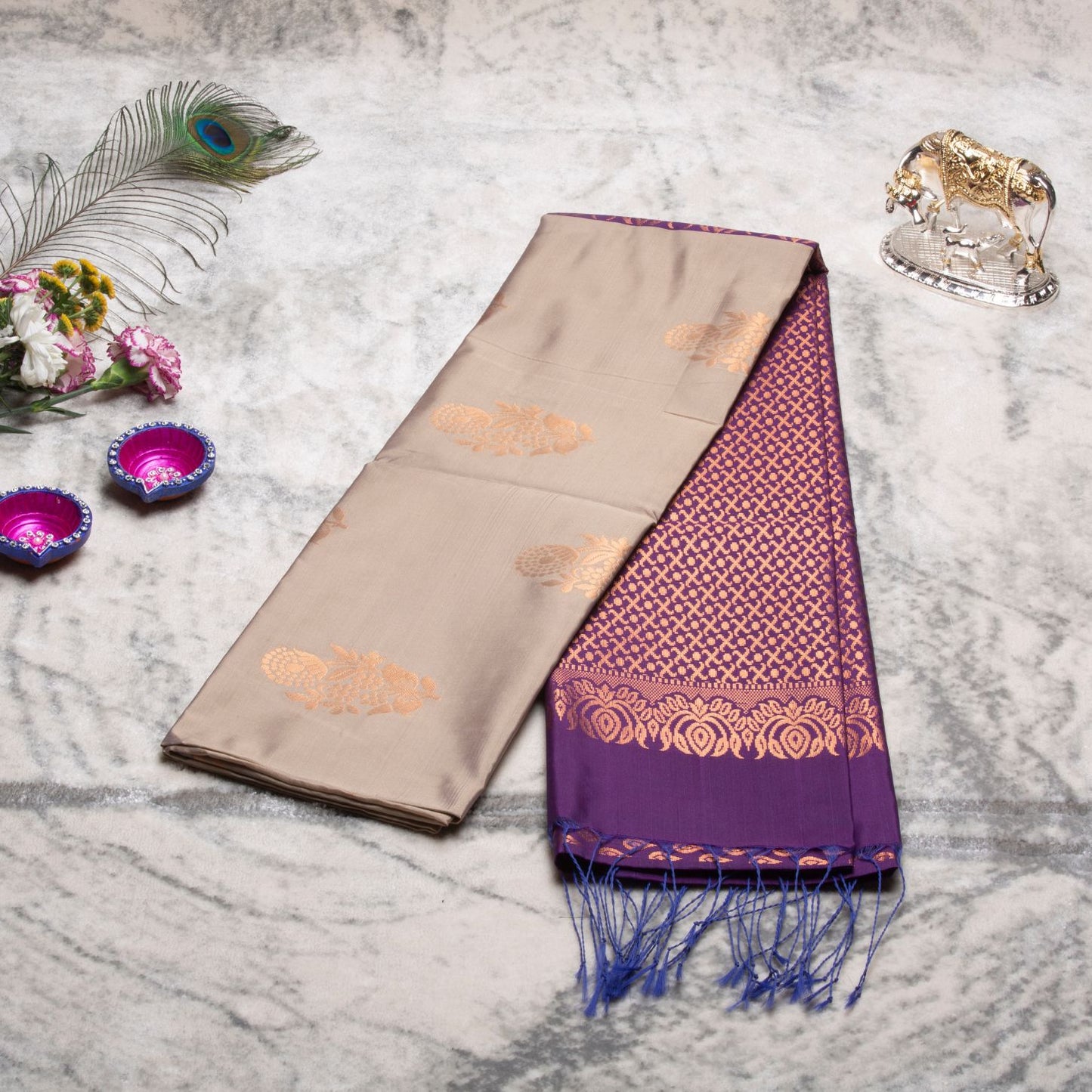 Kanchipuram Thread Lite Pearl Silk Saree | KA10025