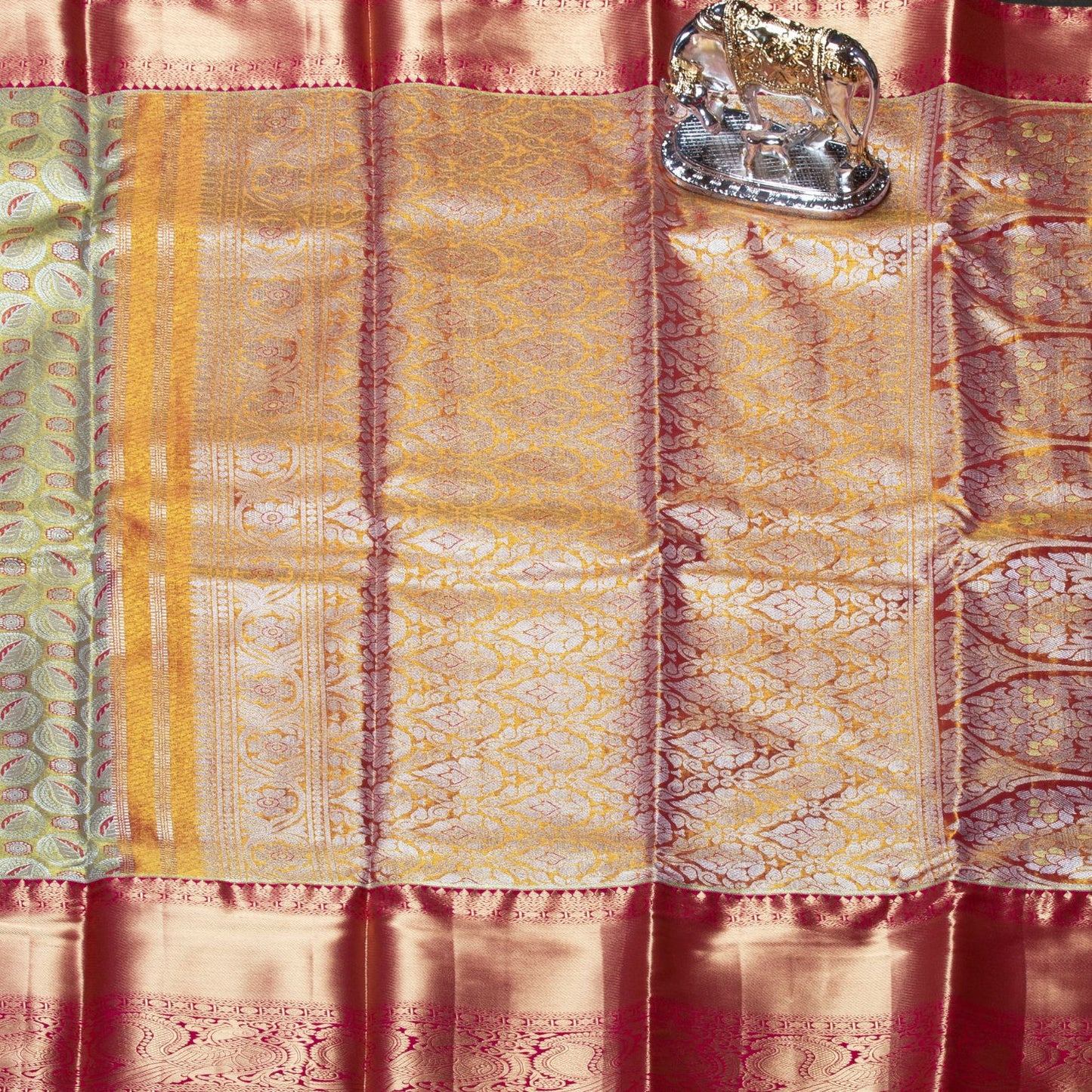 Kanchipuram Tissue Light Gold Silk Saree | KA10168