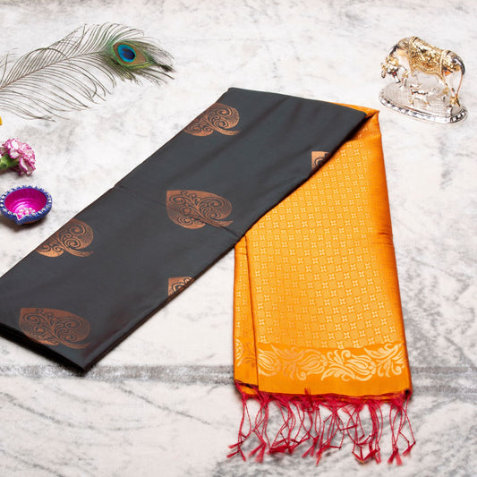 Kanchipuram Thread Bottle Green Silk Saree | KA10029