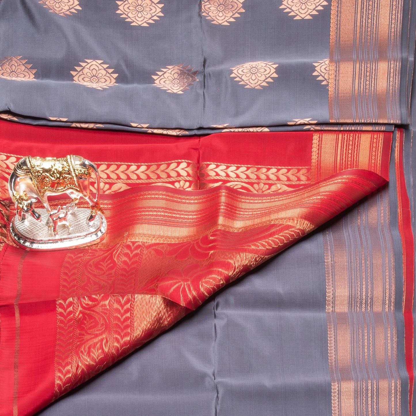 Kanchipuram Soft Thread Grey Silk Saree | KA10045