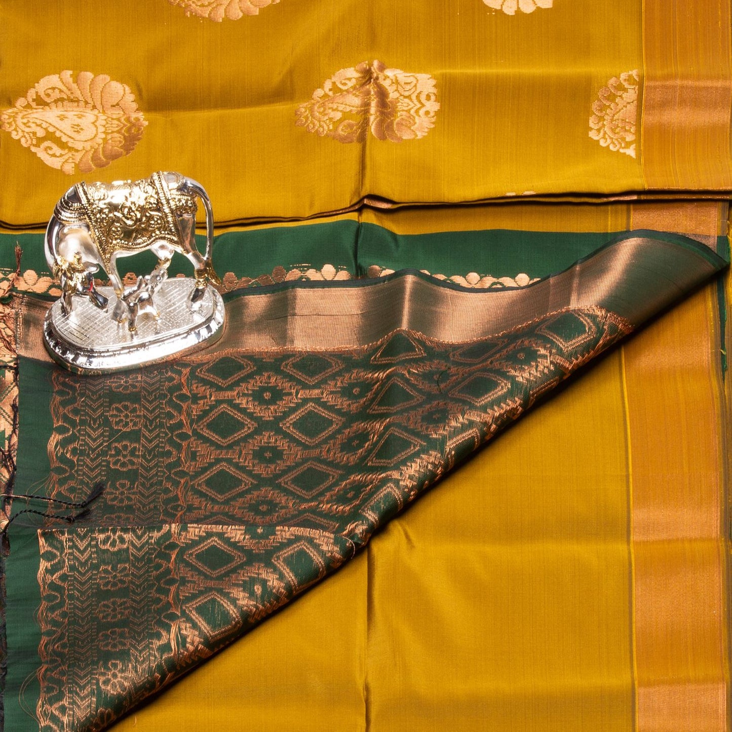 Kanchipuram Soft Thread Olive Silk Saree | KA10052