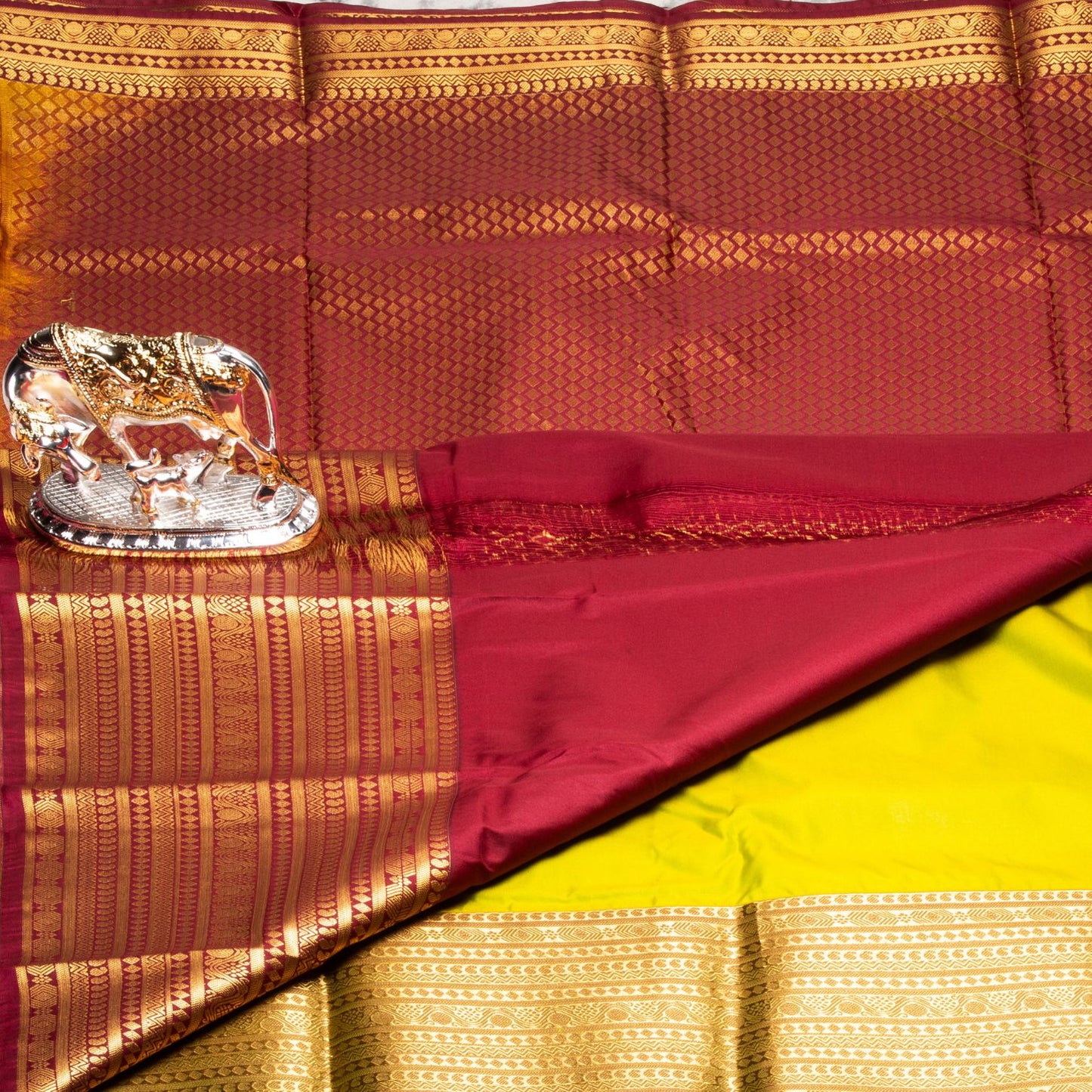 Kanchipuram Zary Lite Ovacado Silk Saree | KA10113