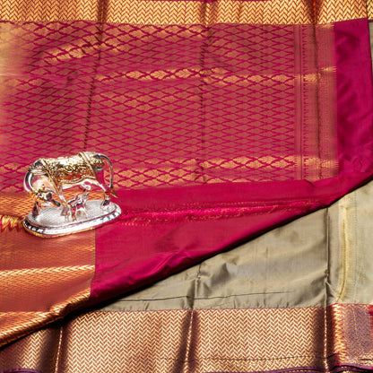 Kanchipuram Traditional Moss Green Silk Saree | KA10123